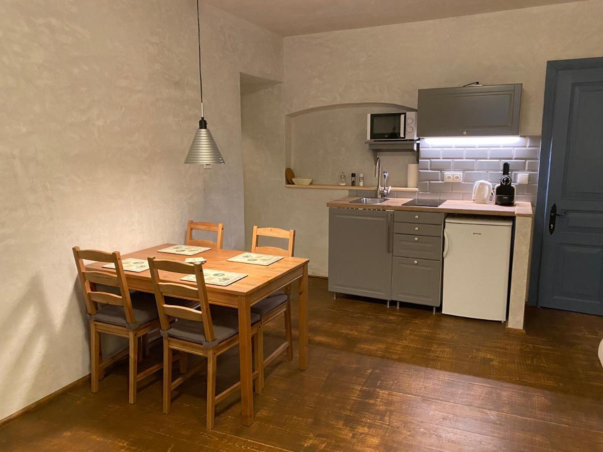 U Dr. Fausta Apartamento Slavonice Exterior foto