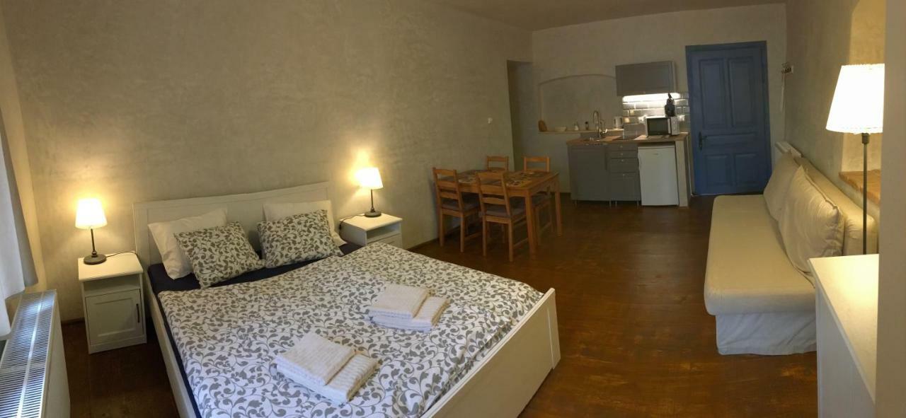 U Dr. Fausta Apartamento Slavonice Exterior foto